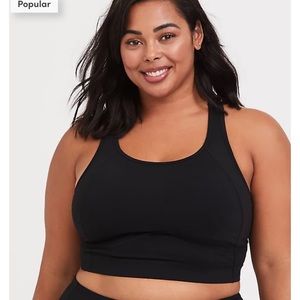 Size 6 black torrid sports bra